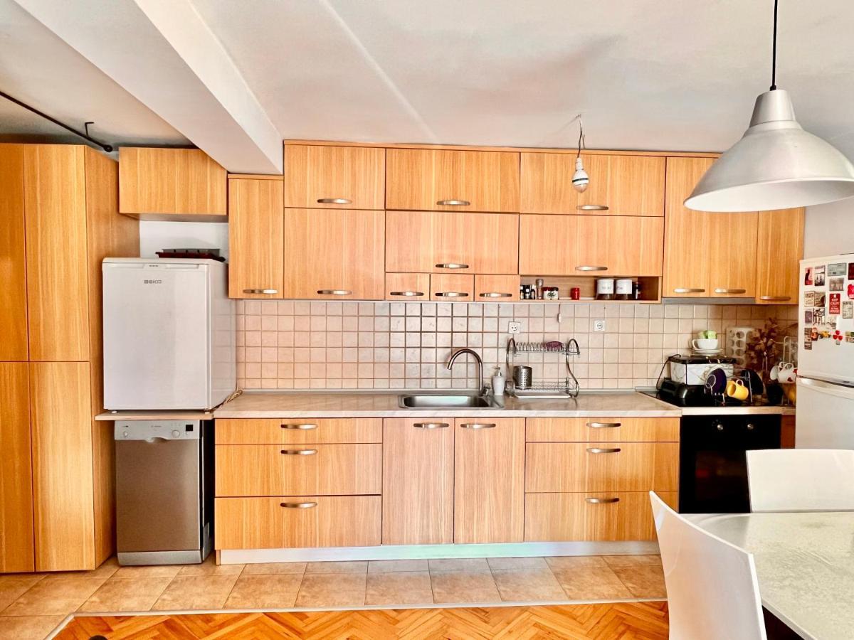 Flow Place Apartment